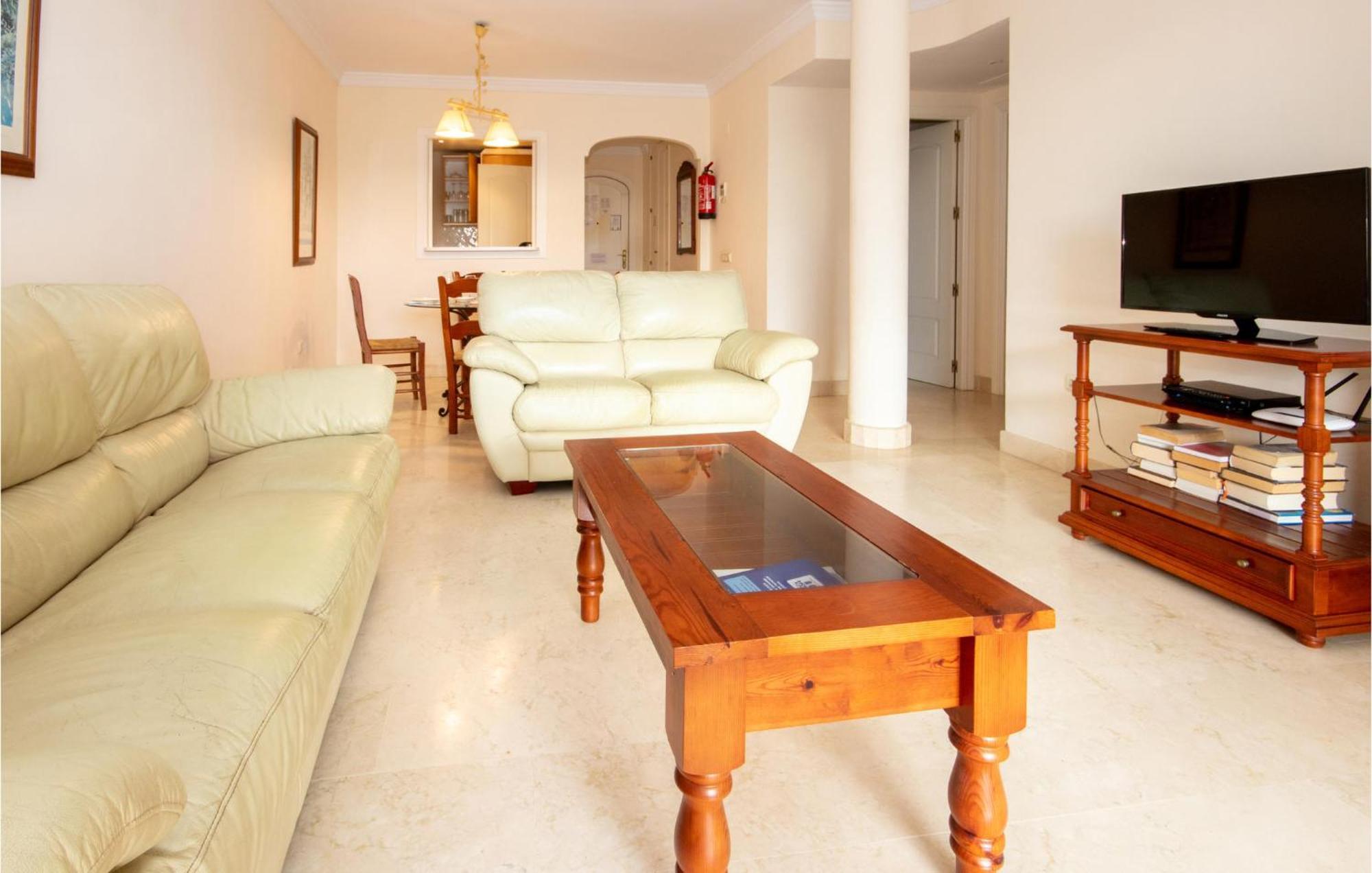 Beautiful Apartment In Marbella-Elviria Bagian luar foto