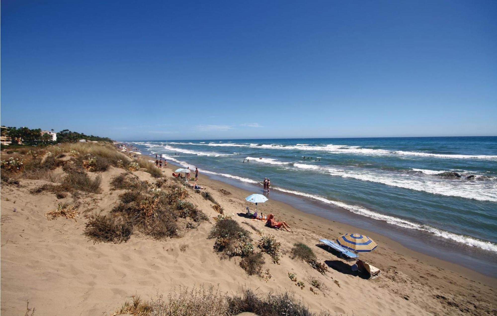 Beautiful Apartment In Marbella-Elviria Bagian luar foto