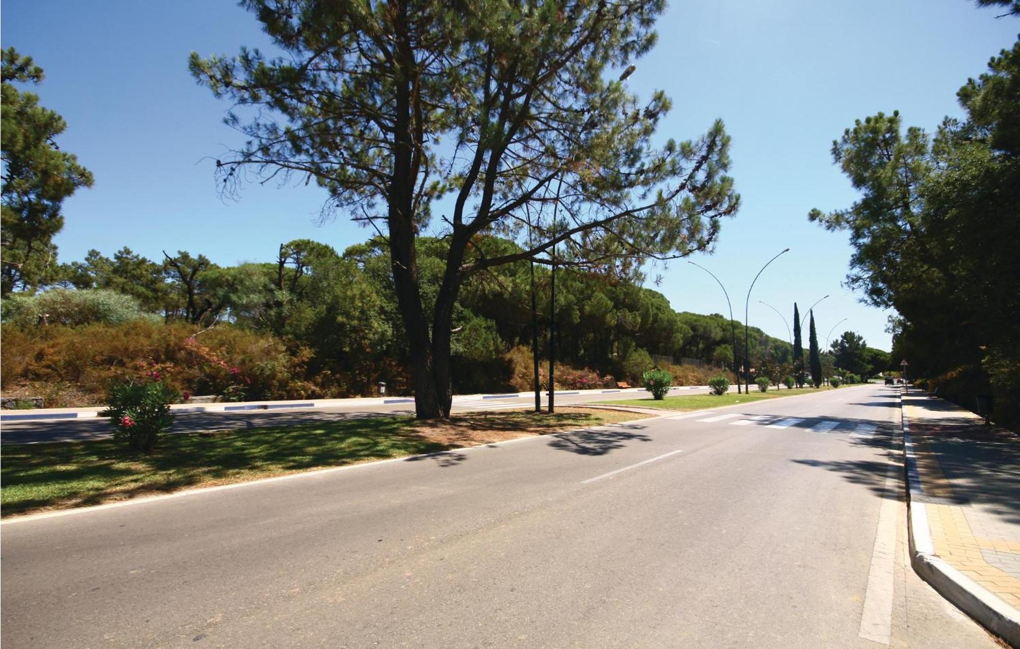 Beautiful Apartment In Marbella-Elviria Bagian luar foto